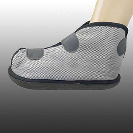 灰三明治石膏鞋