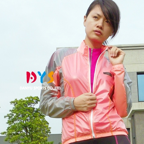 RGT女用輕薄防水透濕外套
